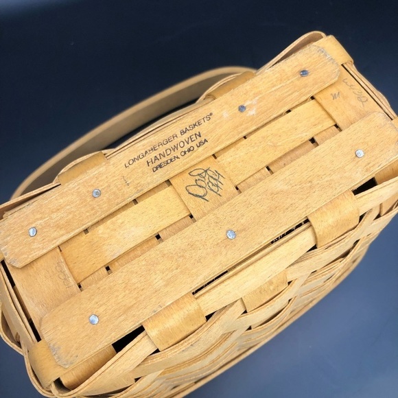 SOLD Longaberger 1999 Dresden Tour basket II Signed With Ceramic Tie-on Carol C. - Picture 5 of 8